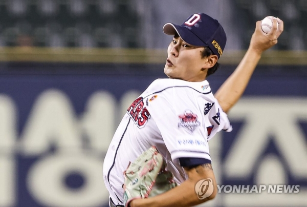 신인왕 정철원↔올스타 김민석, 두산 롯데 과감한 트레이드 [프로야구]